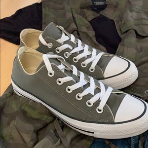 Army Green All Star Converse Lo Sneakers Size 8